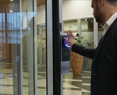 Biometrische kaartlezer, foto van TripleAVisualz (Pierre Jacobs)