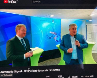 Still van Youtube over kennissessie biometrie